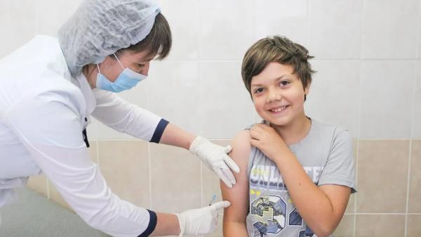 Свыше 900 тысяч детей привили от гриппа в Подмосковье