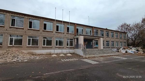 Школу № 10 в деревне Кабаново отремонтируют к сентябрю 2026 года