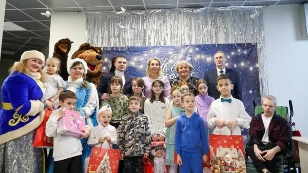 Новогодний праздник для детей с&nbsp;особенностями развития прошел в&nbsp;Дзержинском