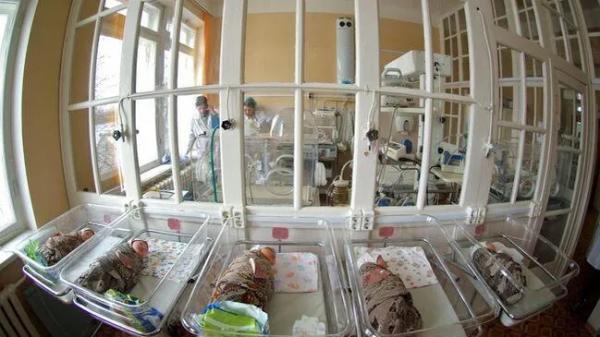 Врачей роддома в&nbsp;Приморье заподозрили в&nbsp;подмене младенцев 37 лет назад