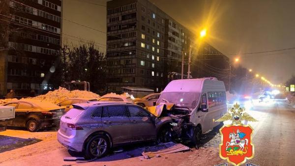 Ребенок и&nbsp;двое взрослых пострадали в&nbsp;ДТП с&nbsp;микроавтобусом в&nbsp;Домодедове