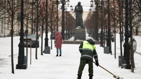 &laquo;Мой герой&raquo;. Жена спасшего ребенка в&nbsp;Петербурге дворника рассказала об&nbsp;их&nbsp;семье