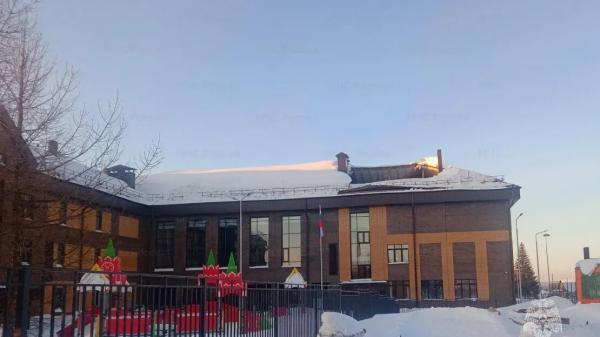 Кровля школы рухнула в&nbsp;Новосибирской области