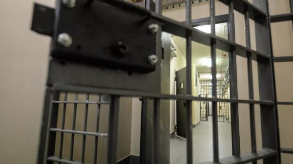 Три поколения семьи в&nbsp;Британии осудили на&nbsp;100 лет за&nbsp;пытки и&nbsp;изнасилования девочки