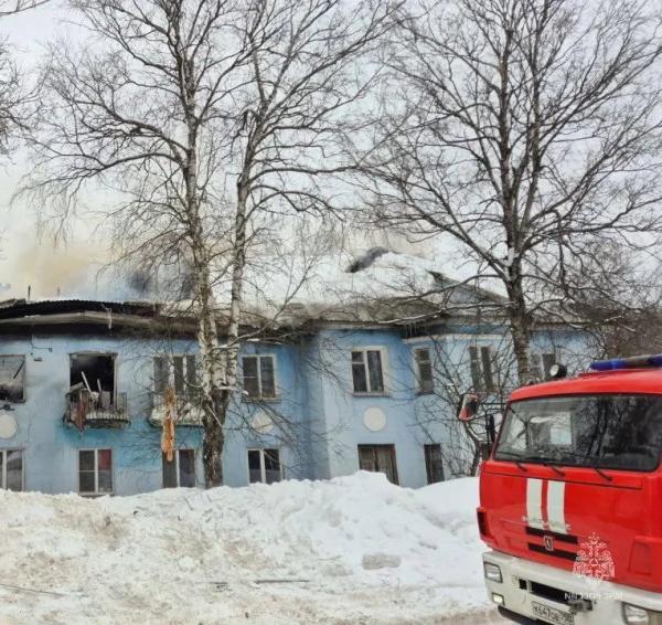 Мужчина и&nbsp;ребенок выпрыгнули из&nbsp;окна при пожаре в&nbsp;Икше