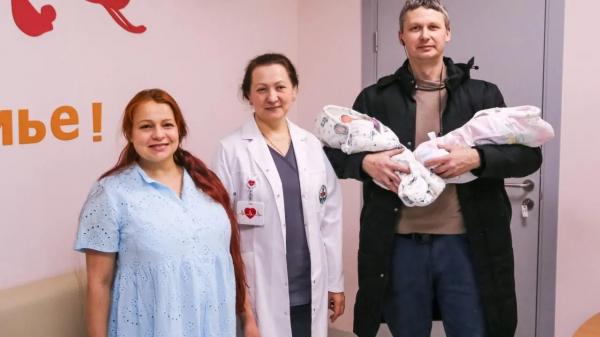 Врачи роддома в Дубне помогли женщине стать мамой в 11-й раз