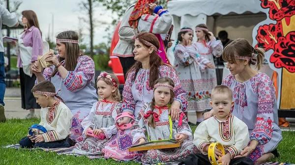 Празднование 10-летия арт-центра для детей с&nbsp;ОВЗ прошло в&nbsp;парке Одинцова